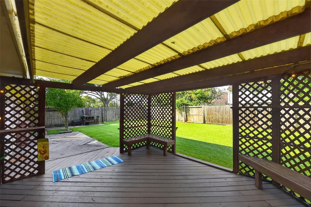 3423 Green Fields Drive - Photo 32