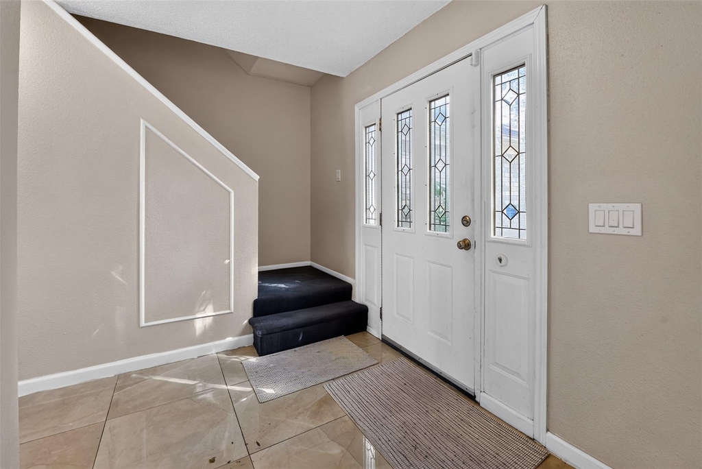 3423 Green Fields Drive - Photo 3