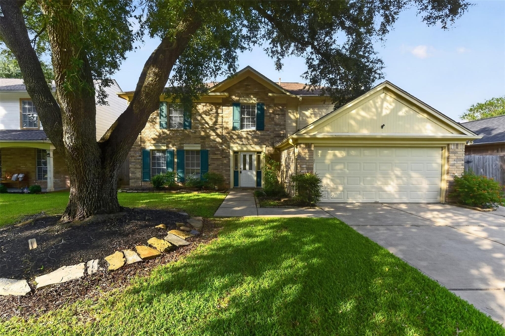 3423 Green Fields Drive - Photo 0