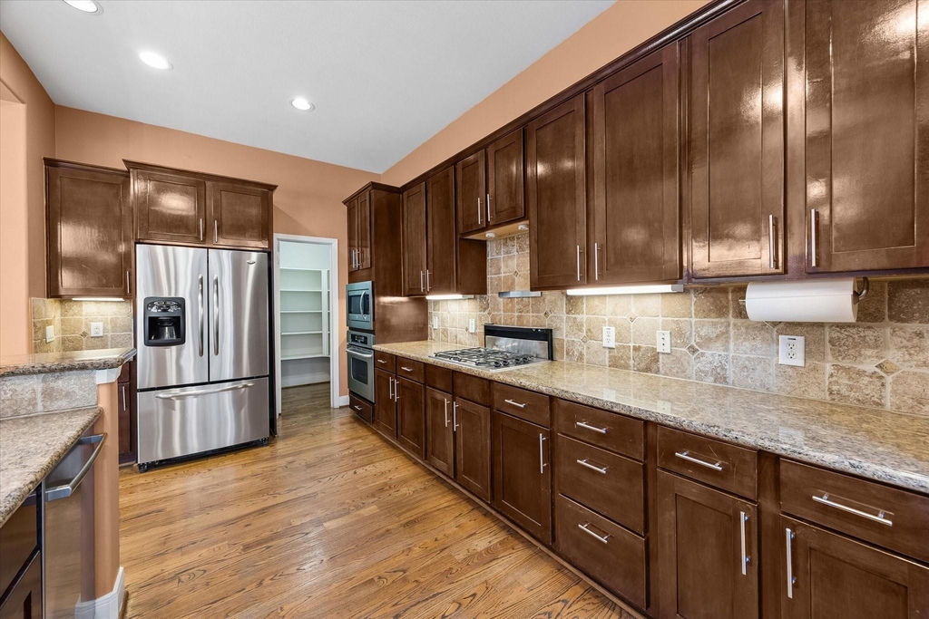 1912 Woodbury Street - Photo 1