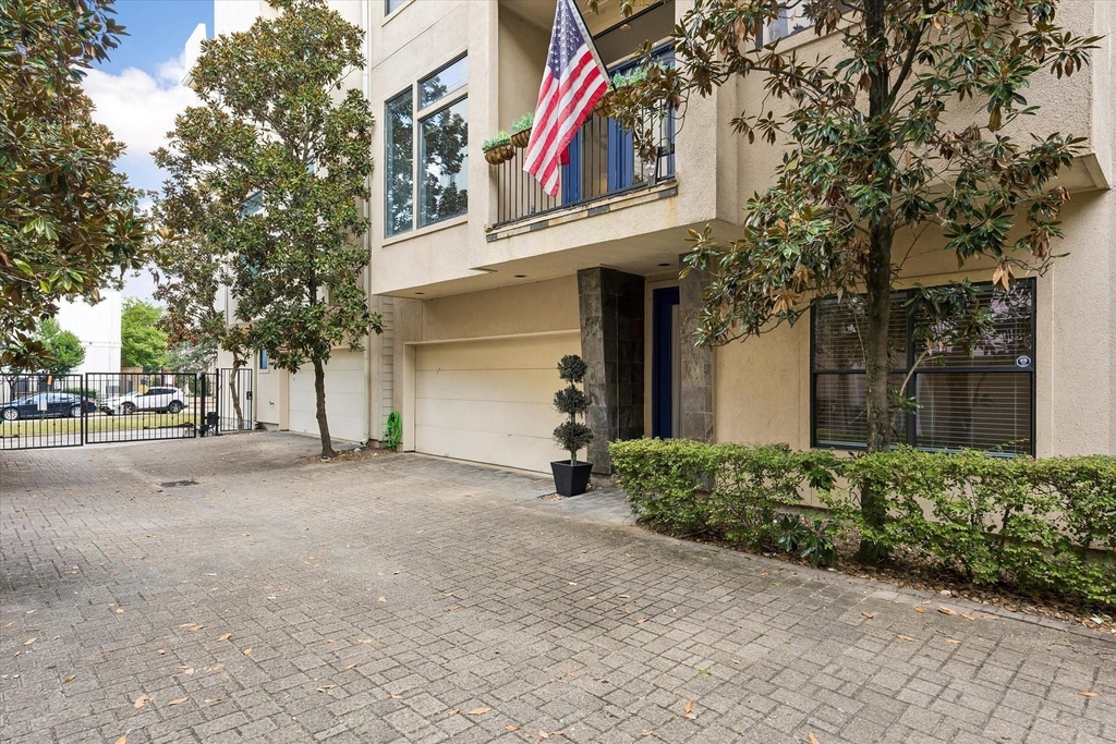 1912 Woodbury Street - Photo 33