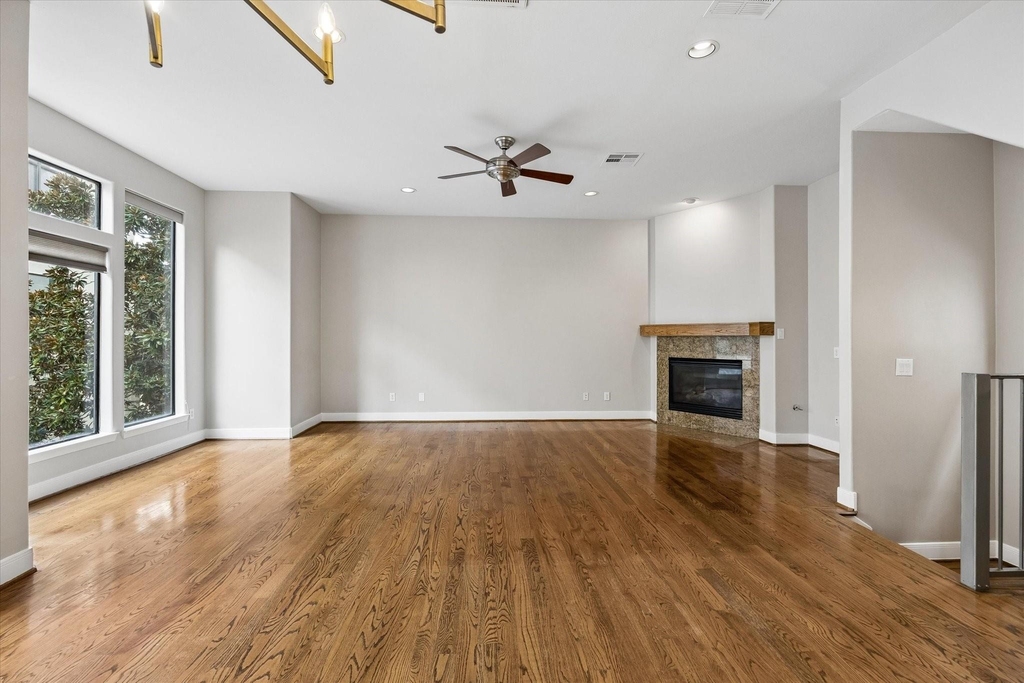 1912 Woodbury Street - Photo 4