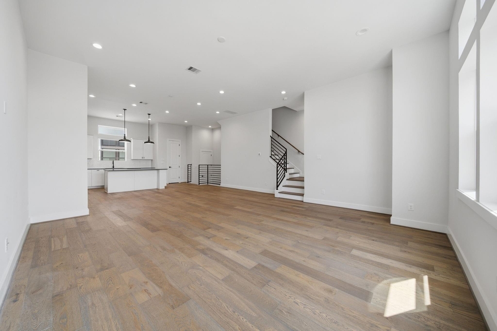 332 Eastwood Street - Photo 7