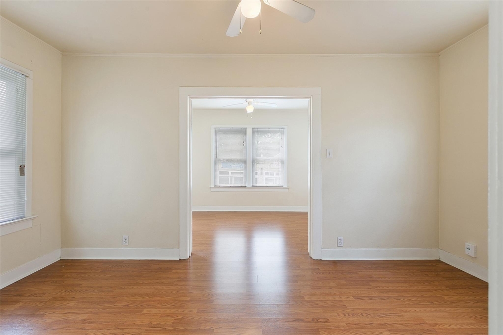 1133 Bayland Avenue - Photo 1