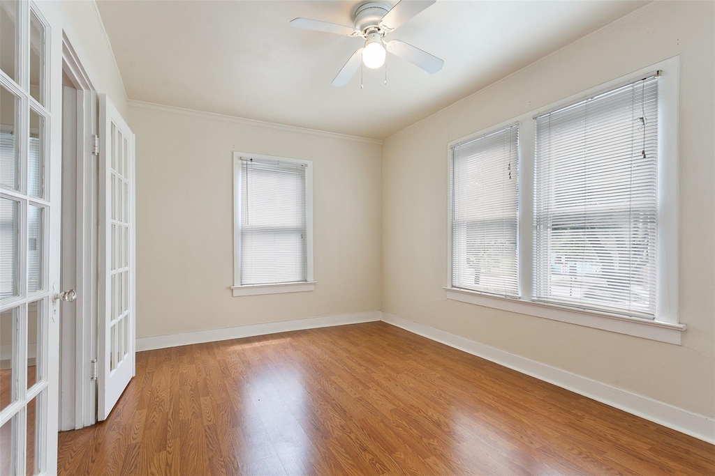 1133 Bayland Avenue - Photo 3