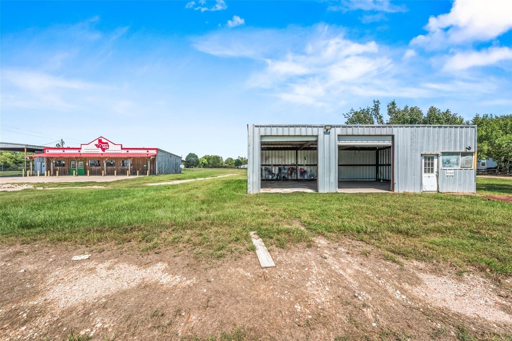 28922 Fm 2920 - Photo 14