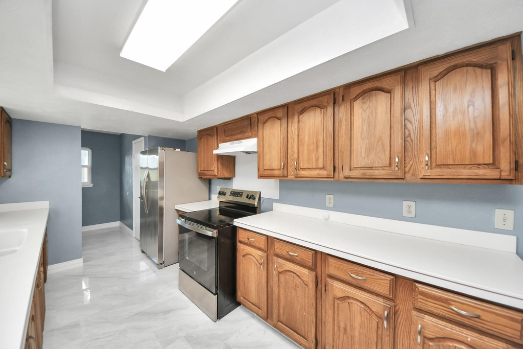 16835 Kilwinning Drive - Photo 17