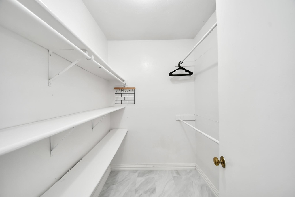 16835 Kilwinning Drive - Photo 13