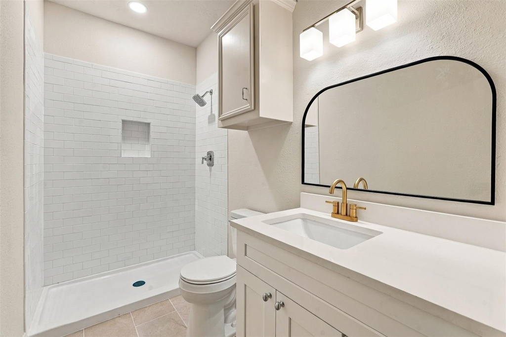 1201 Cordell Street - Photo 5