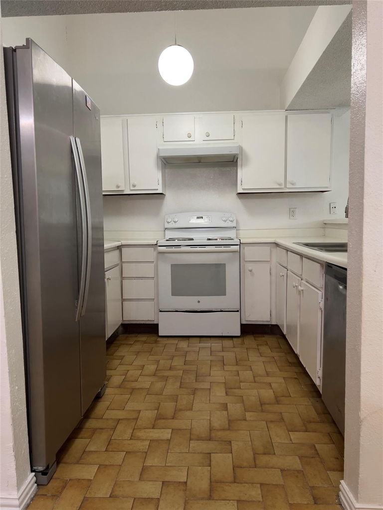 12676 Newbrook Drive - Photo 4