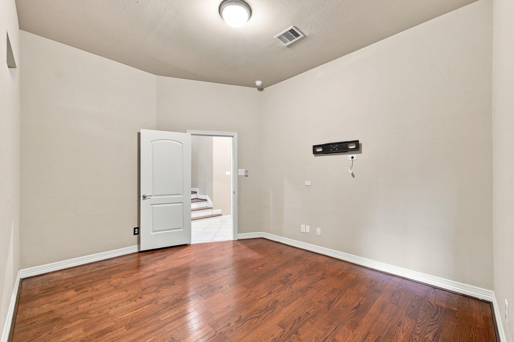 2422 Langston Street - Photo 9