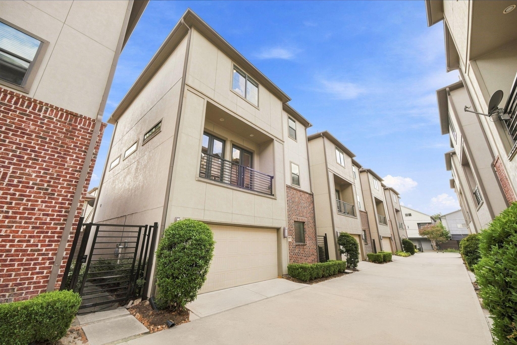 2422 Langston Street - Photo 2