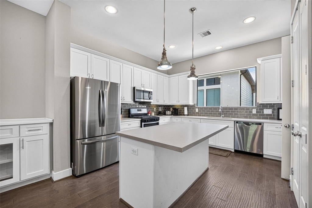312 Palmer Street - Photo 0
