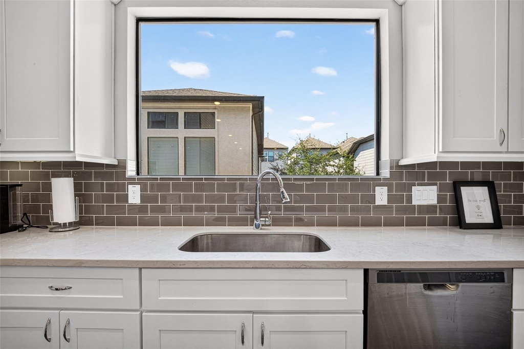 312 Palmer Street - Photo 14