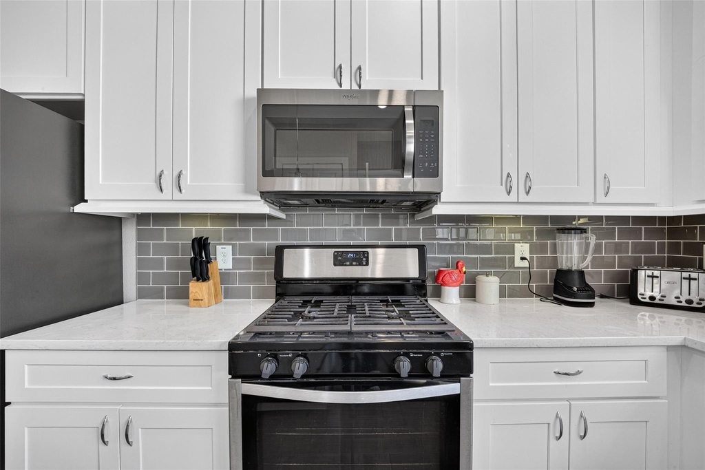 312 Palmer Street - Photo 12
