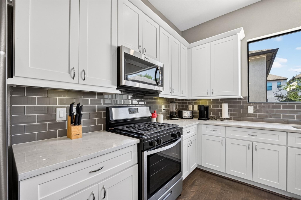 312 Palmer Street - Photo 11