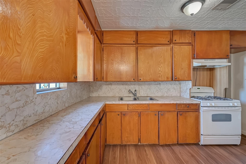 4905 Brinkley Street - Photo 6