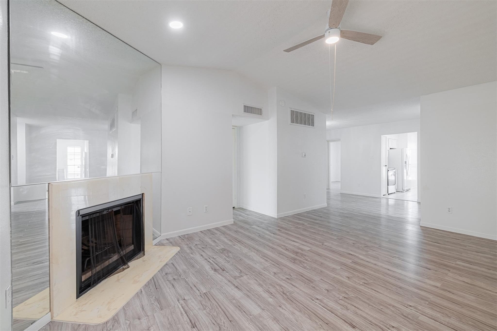 11201 Lynnbrook Drive - Photo 0