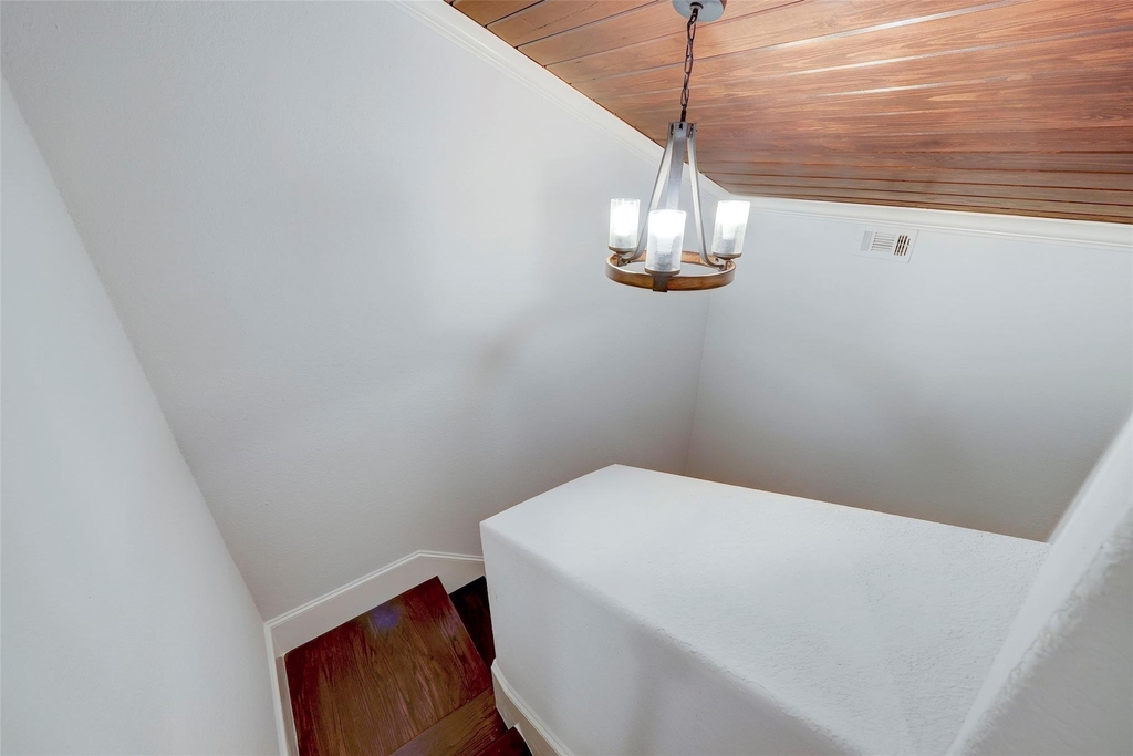 8903 Aberdeen Park Drive - Photo 11