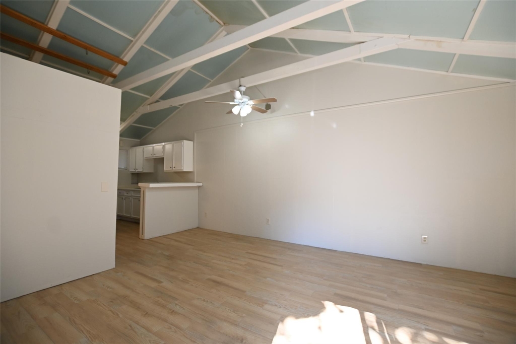 3235 Greenbriar Drive - Photo 3