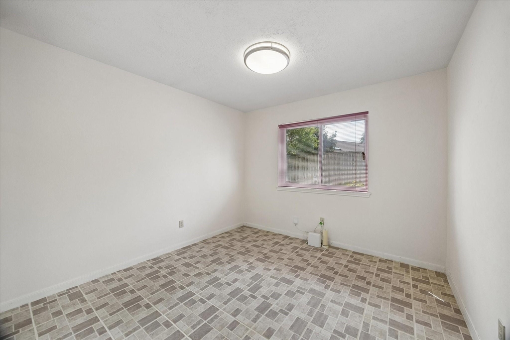 12827 Sandri Lane - Photo 15