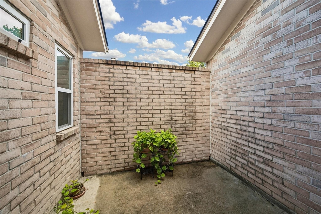 12827 Sandri Lane - Photo 8