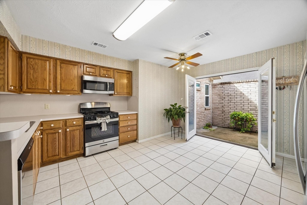 12827 Sandri Lane - Photo 7