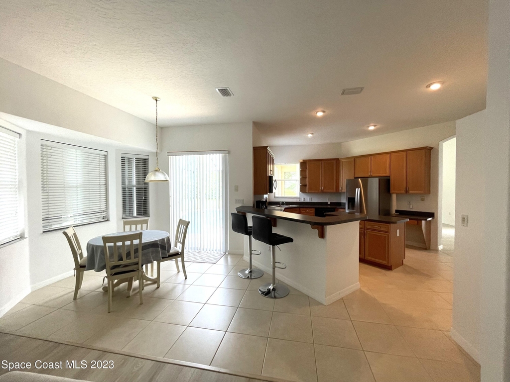 1896 Windbrook Drive Se - Photo 18