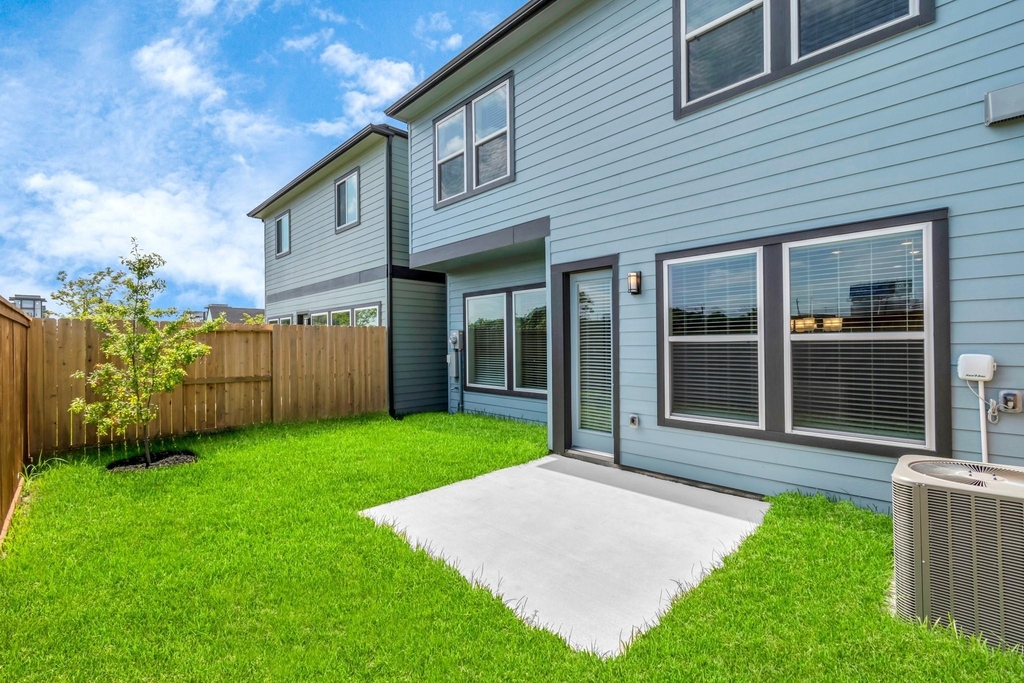 2733 Ruhman Fields Drive - Photo 1
