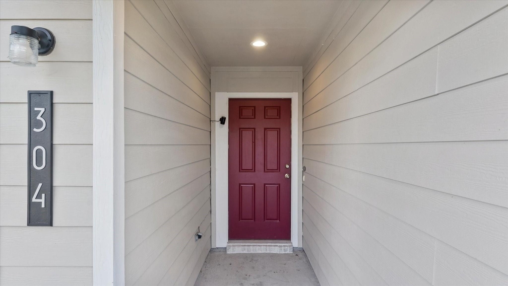 304 Del Monte Drive - Photo 4