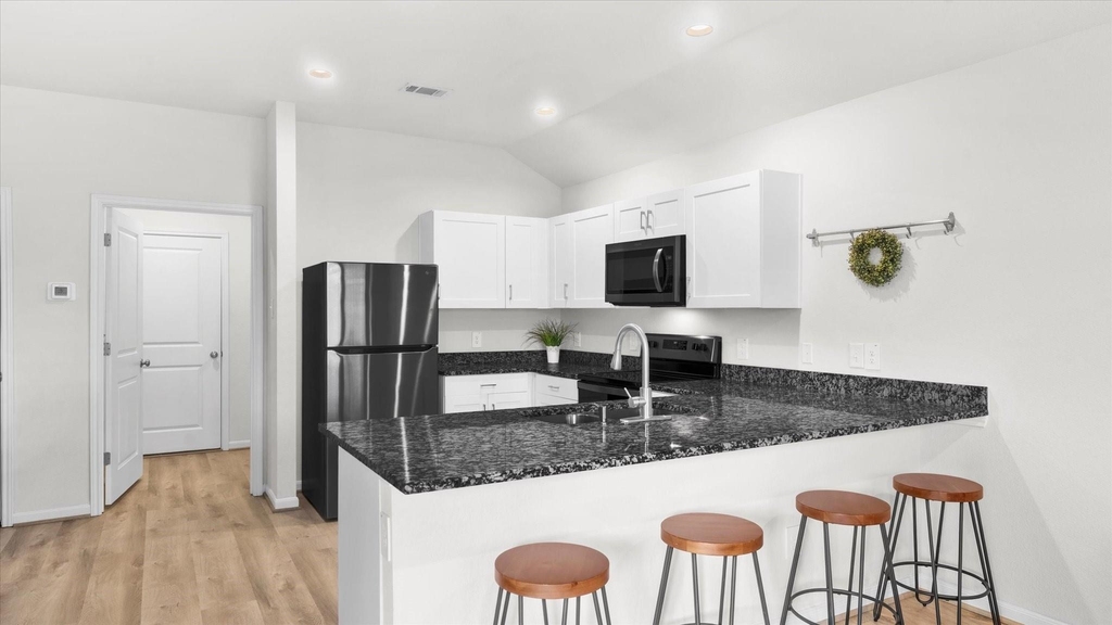 304 Del Monte Drive - Photo 16