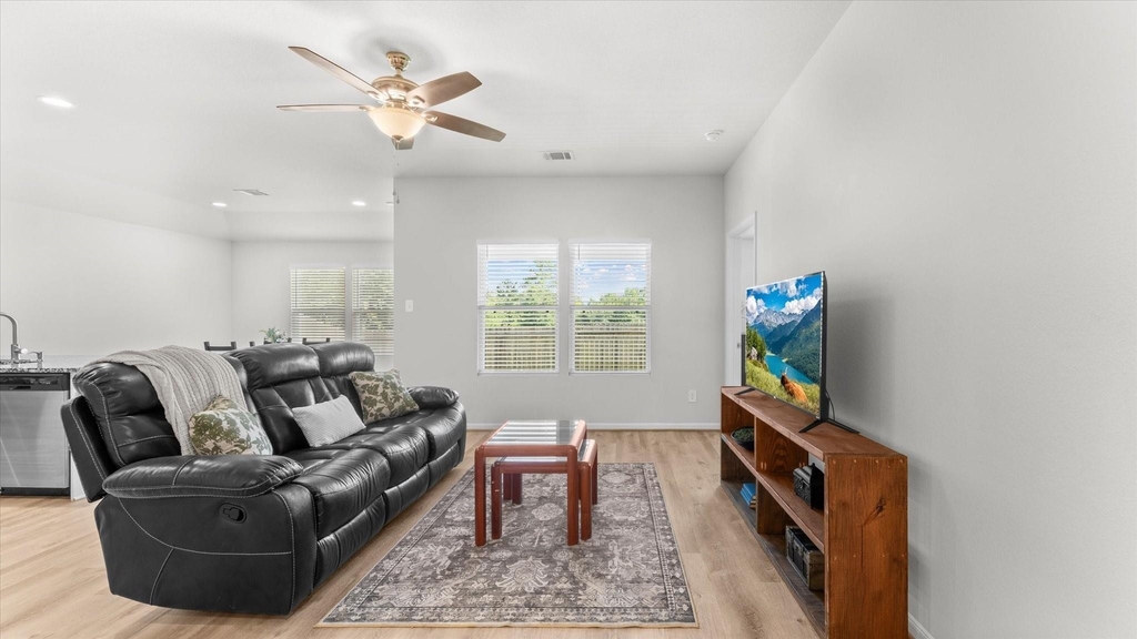 304 Del Monte Drive - Photo 6