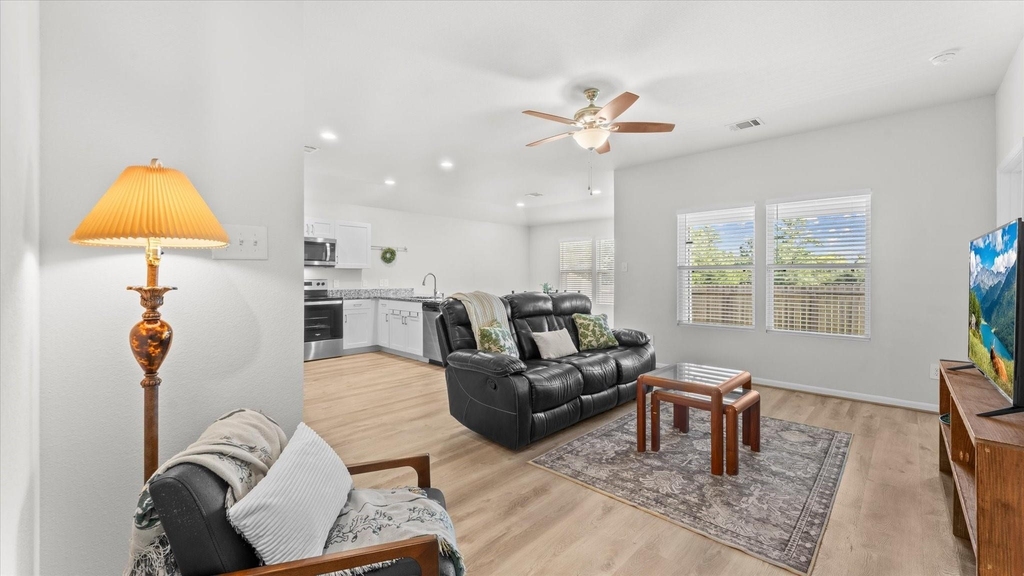 304 Del Monte Drive - Photo 7