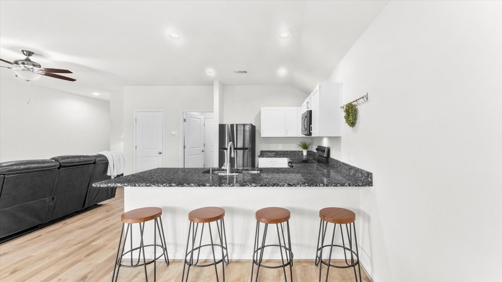 304 Del Monte Drive - Photo 17