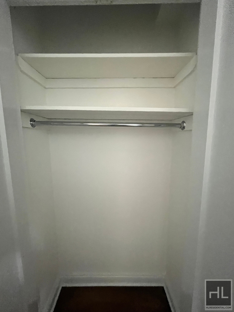 West 22 Street - Photo 3