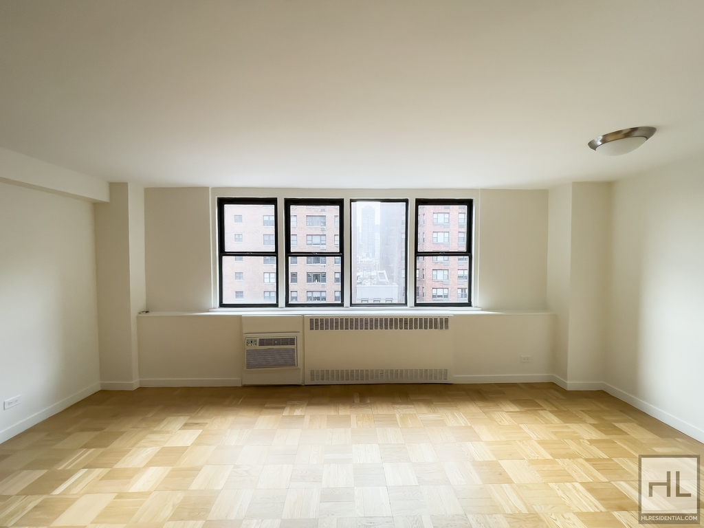 East 79th Street - Photo 0