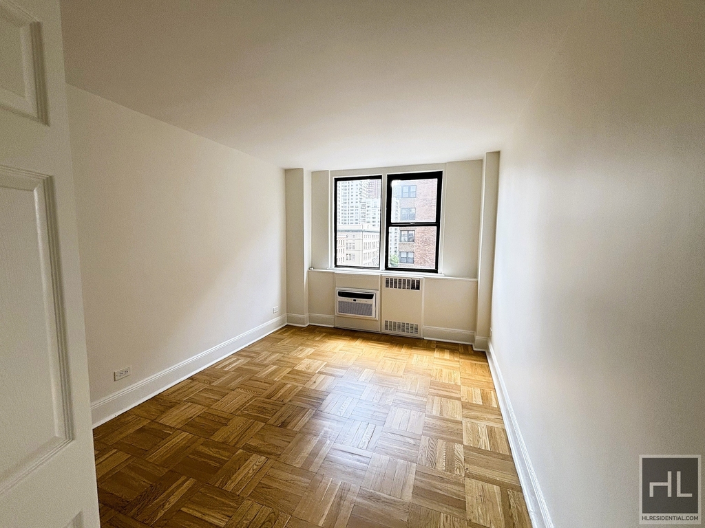 East 79th Street - Photo 1