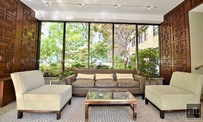 East 49 Street - Photo 5