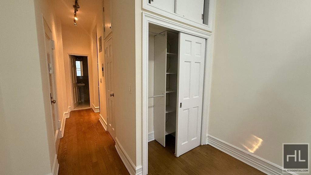 East 83 Street - Photo 1
