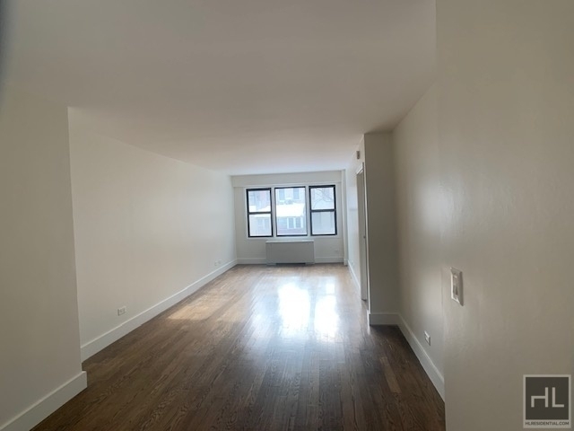 East 63 Street - Photo 2