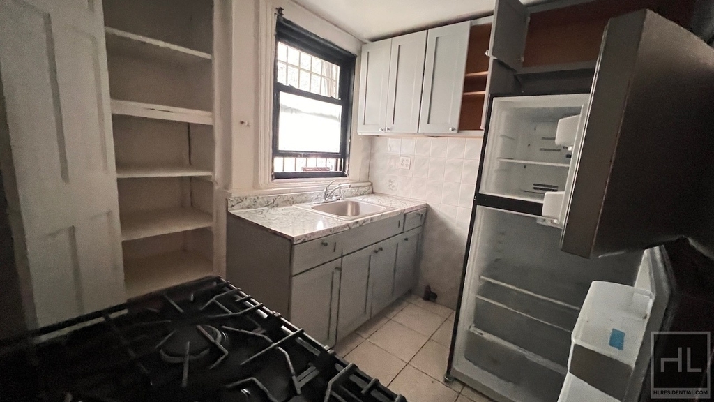 453 West 148 Street - Photo 9