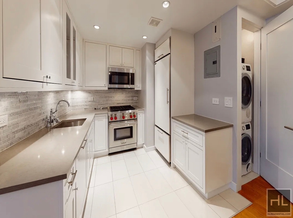 West 97th Street - Photo 0