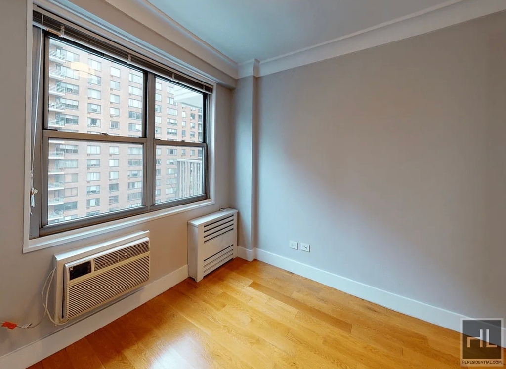 West 97th Street - Photo 3