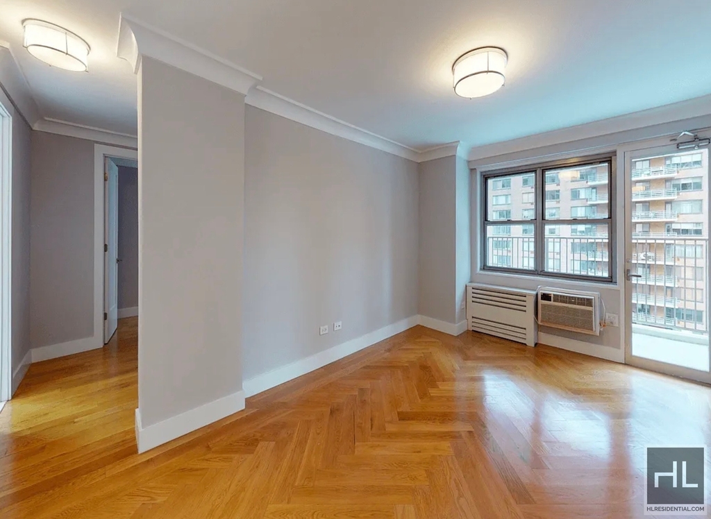 West 97th Street - Photo 1