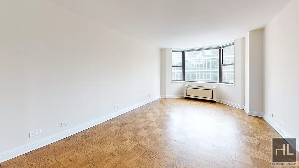 East 71st Street - Photo 0