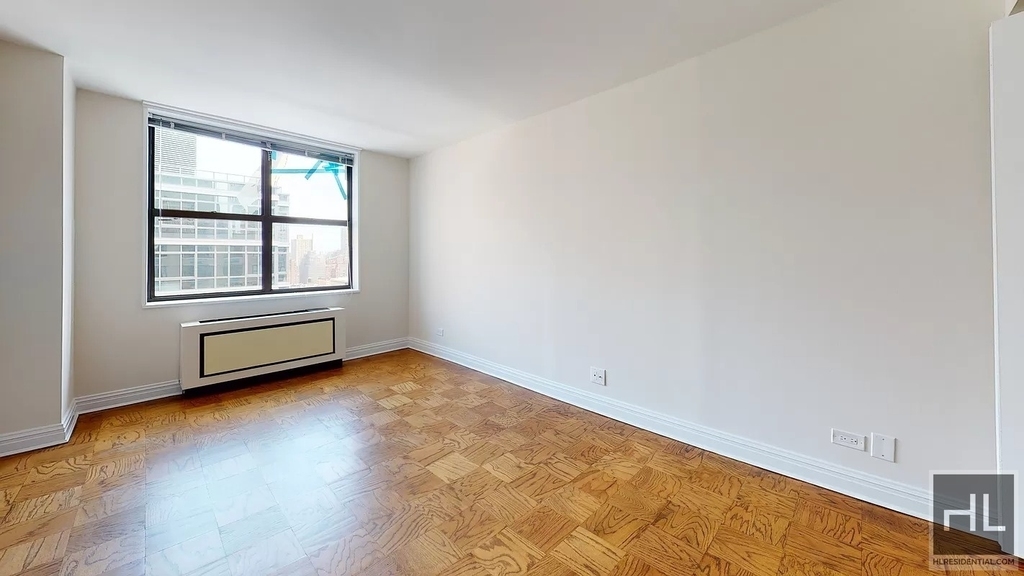 East 71st Street - Photo 2