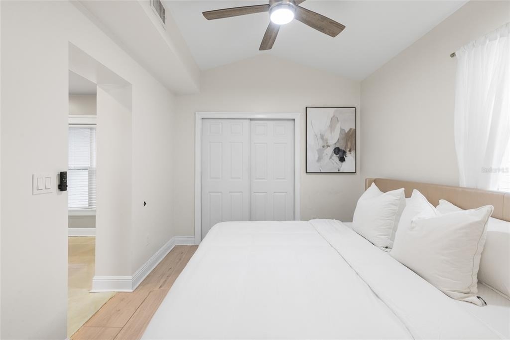4202 W Palmira Avenue - Photo 16