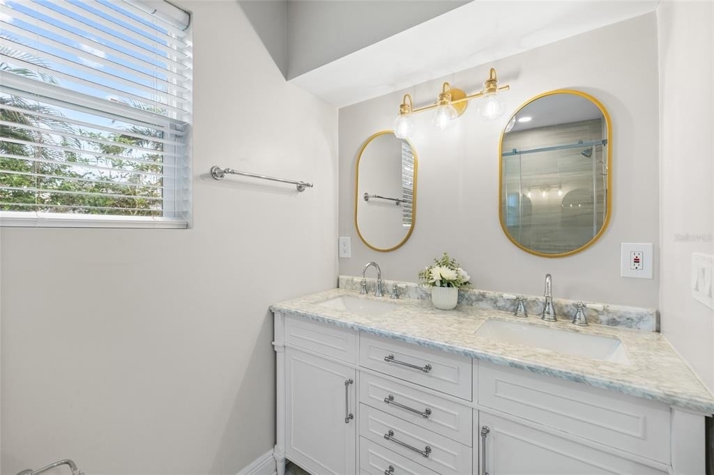 4202 W Palmira Avenue - Photo 14