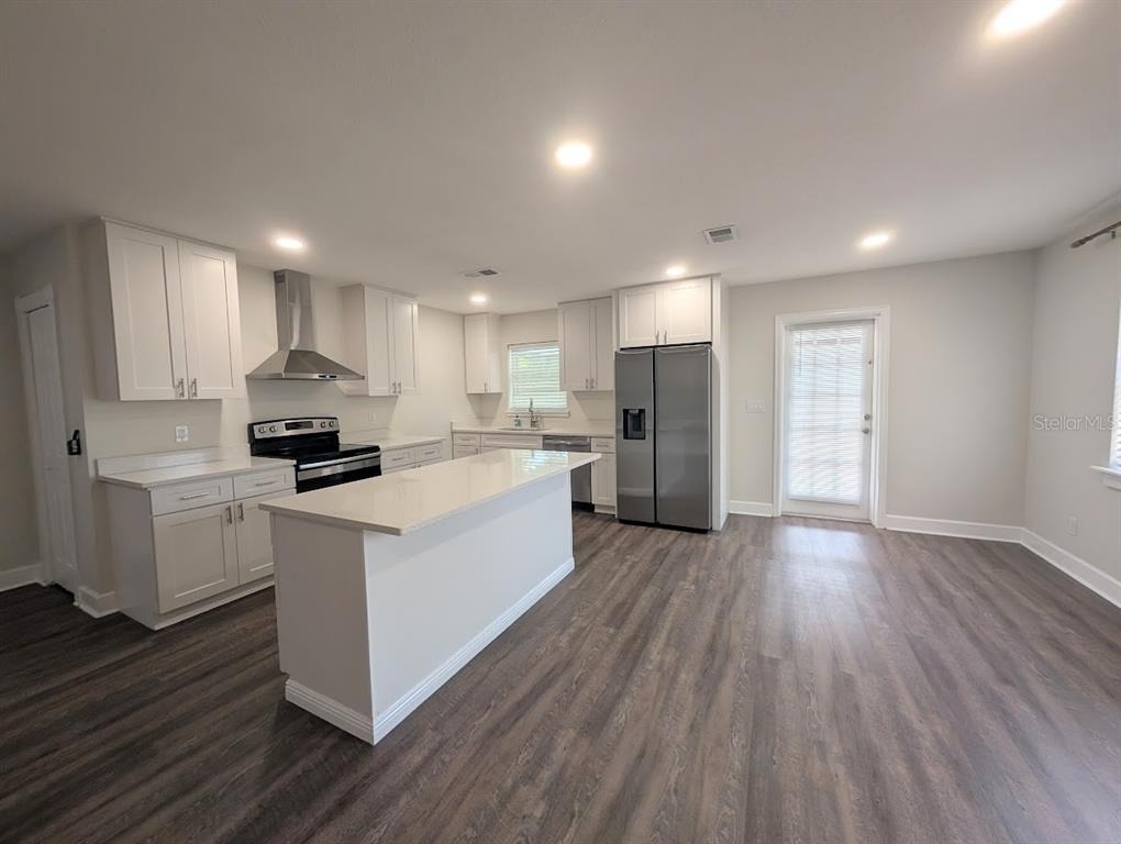 3902 W Paxton Avenue - Photo 2
