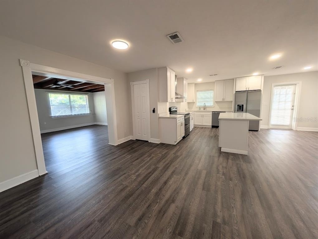 3902 W Paxton Avenue - Photo 3